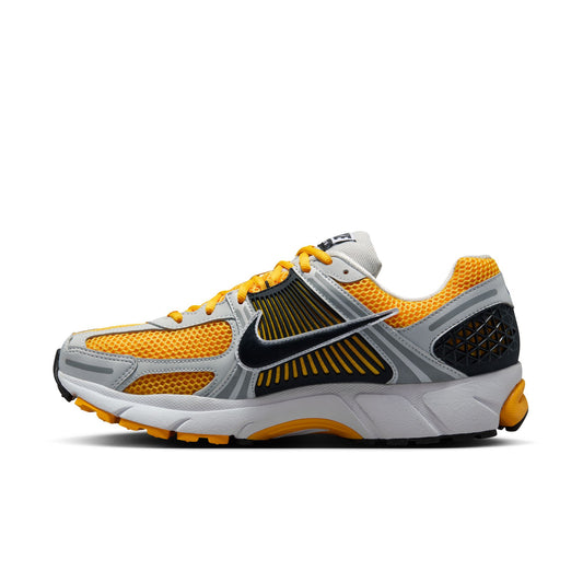 Men's Nike Zoom Vomero 5 - 