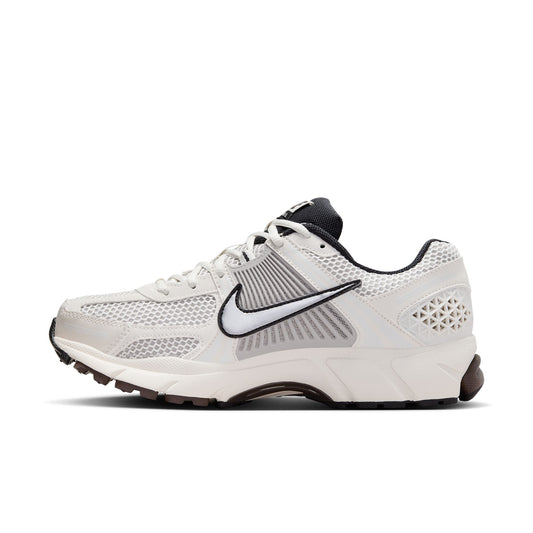 Women's Nike Zoom Vomero 5 - 