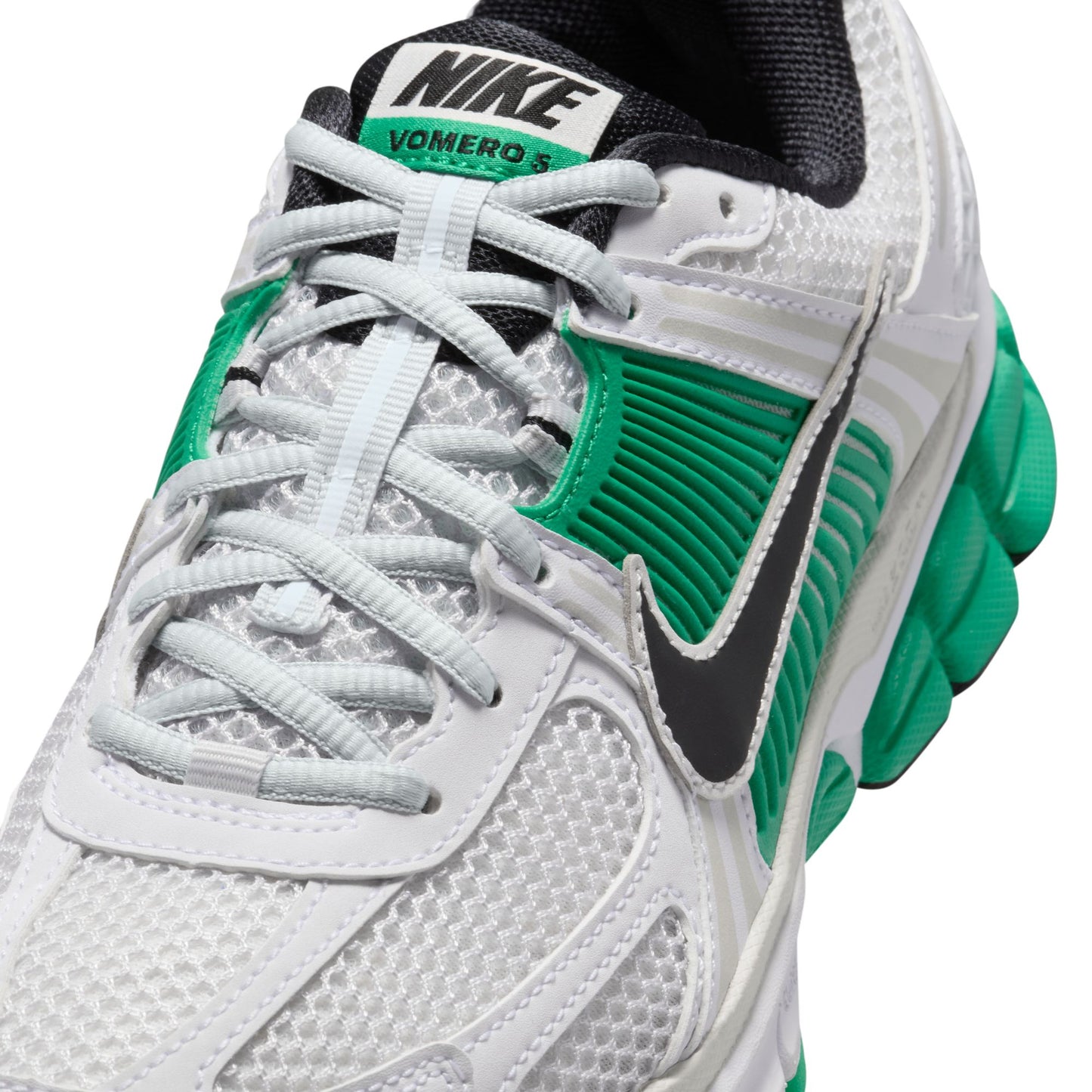 Women's Nike Zoom Vomero 5 - "Stadium Green"