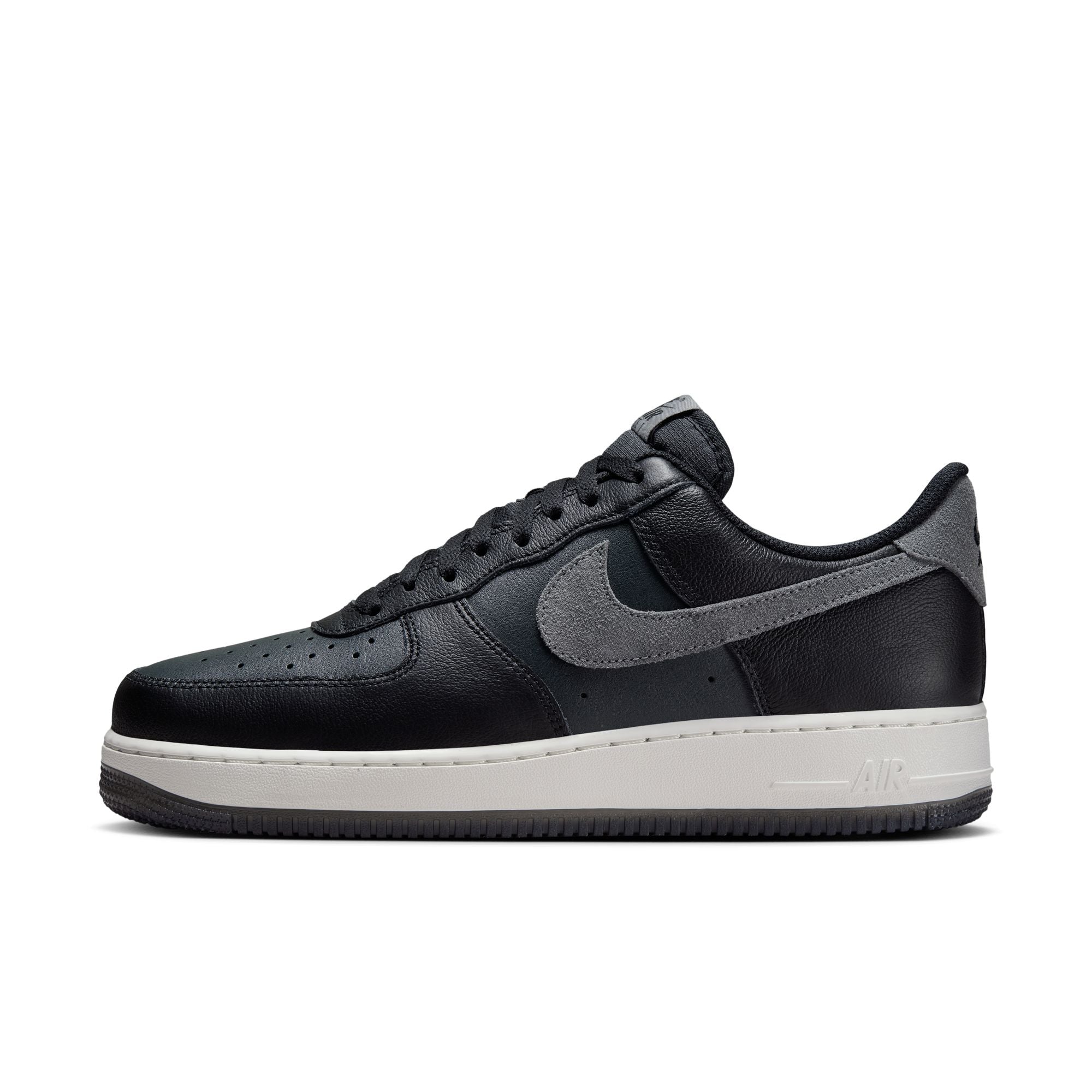 Men's Nike Air Force 1 '07 LV8 - 