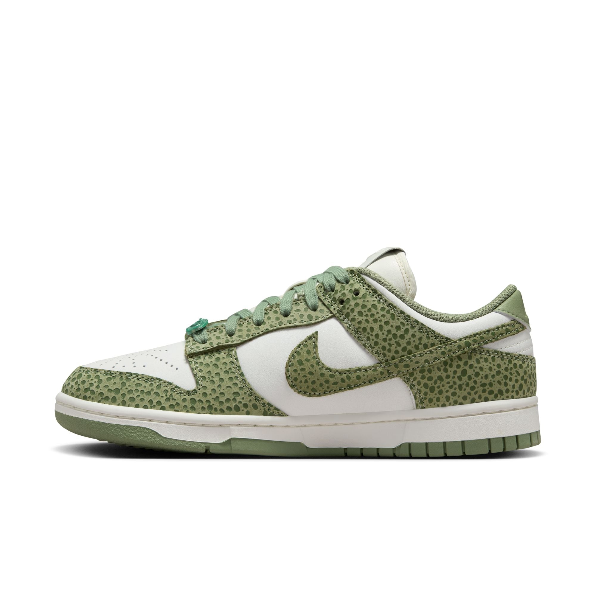 Nike sb dunk womens best sale