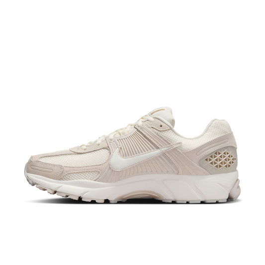 Men's Nike Zoom Vomero 5 - 