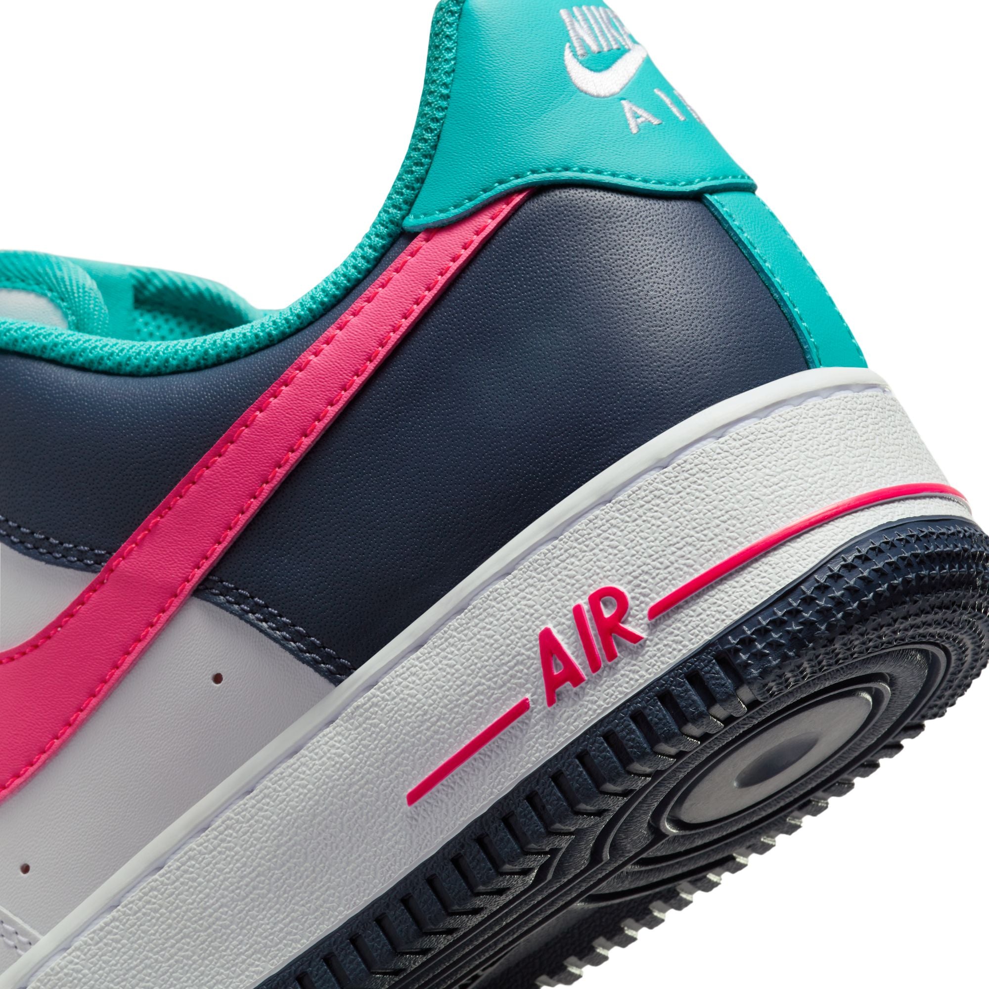 Men s Nike Air Force 1 07 Racer Pink