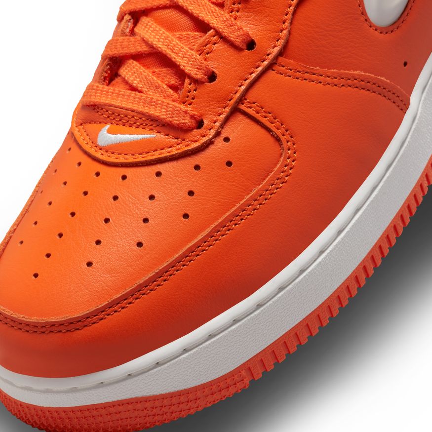 Men's Nike Air Force 1 Low Retro - Safety Orange